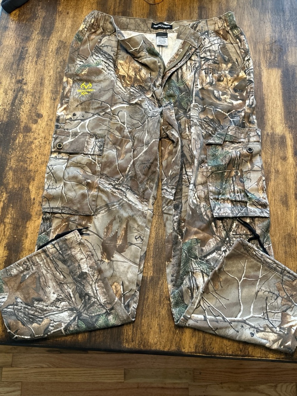Realtree Men's Camouflage Hunting Pants- Camo Xl - Picture 2 of 3